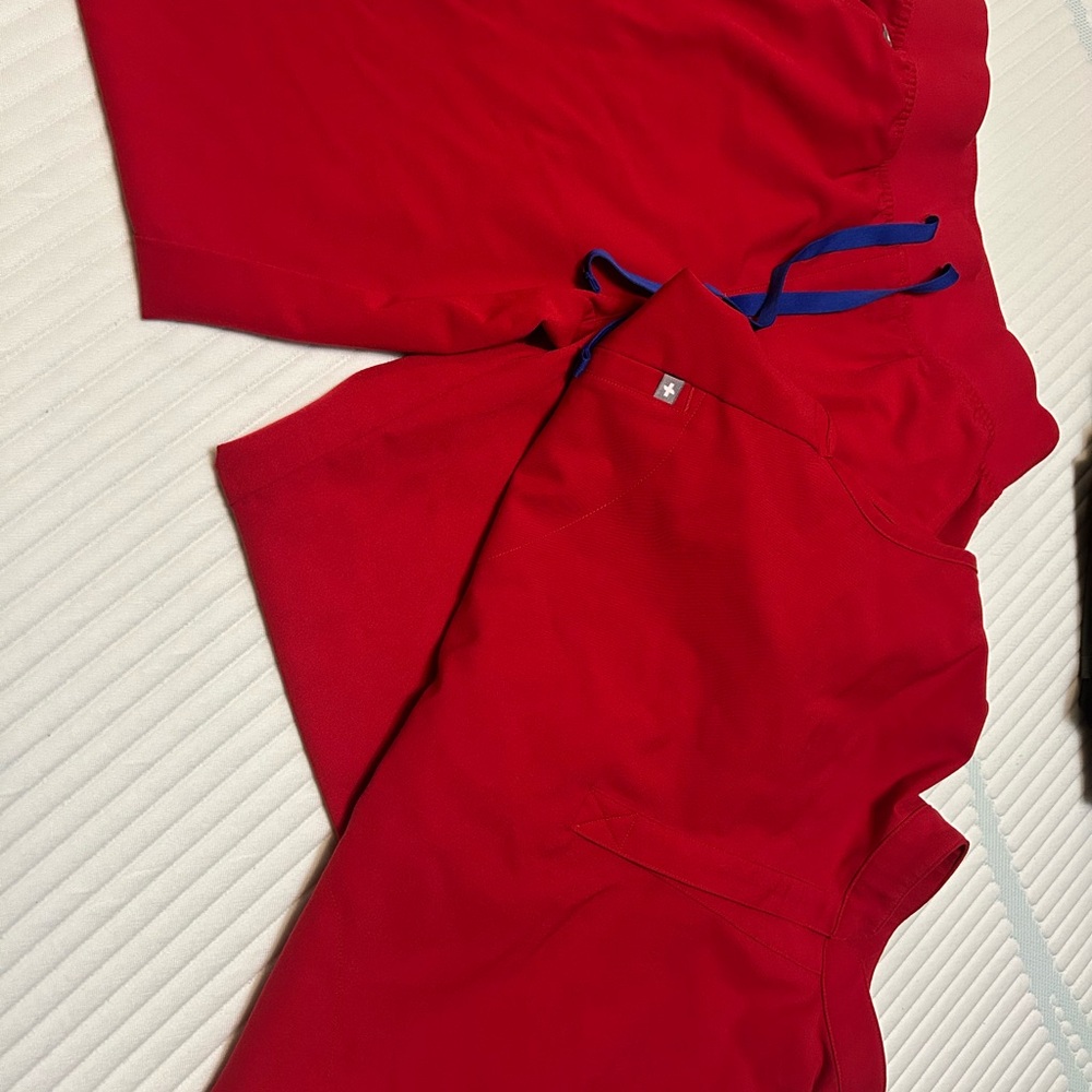 Figs Red Scrub Set with Blue Drawstring